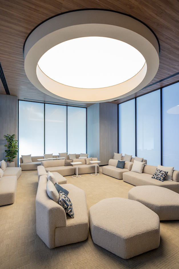 פרוייקט של כאל. עיצוב: סתר אדריכלים / צילום: כפיר זיו