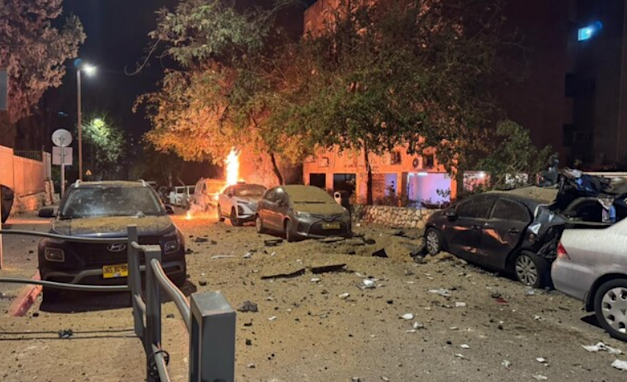 נזקים בעקבות הירי מאיראן לעבר אזור השפלה / צילום: תיעוד מבצעי מד''א