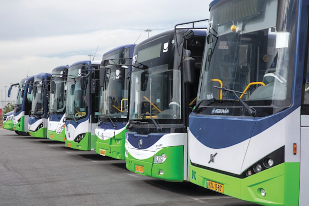 קבוצת מאיר יוצאת במהלך ''מחזירים את משרתות ומשרתי המילואים הביתה בסטייל'' / צילום: רונן טופלברג