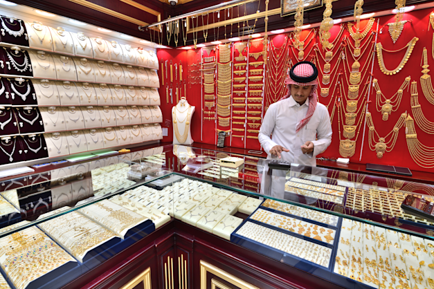 חנות בדוחא. משדרים עסקים כרגיל / צילום: Shutterstock חנות בדוחא. משדרים עסקים כרגיל / צילום: Shutterstock