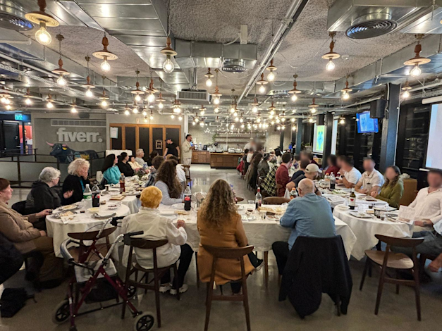 ליל הסדר בפייבר / צילום: פייבר ליל הסדר בפייבר / צילום: פייבר