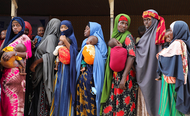 שיבושים בתנועת הספינות בהורמוז מעכבים סיוע מזון לסומליה, השבוע / צילום: Reuters, eisal Omar שיבושים בתנועת הספינות בהורמוז מעכבים סיוע מזון לסומליה, השבוע / צילום: Reuters, eisal Omar