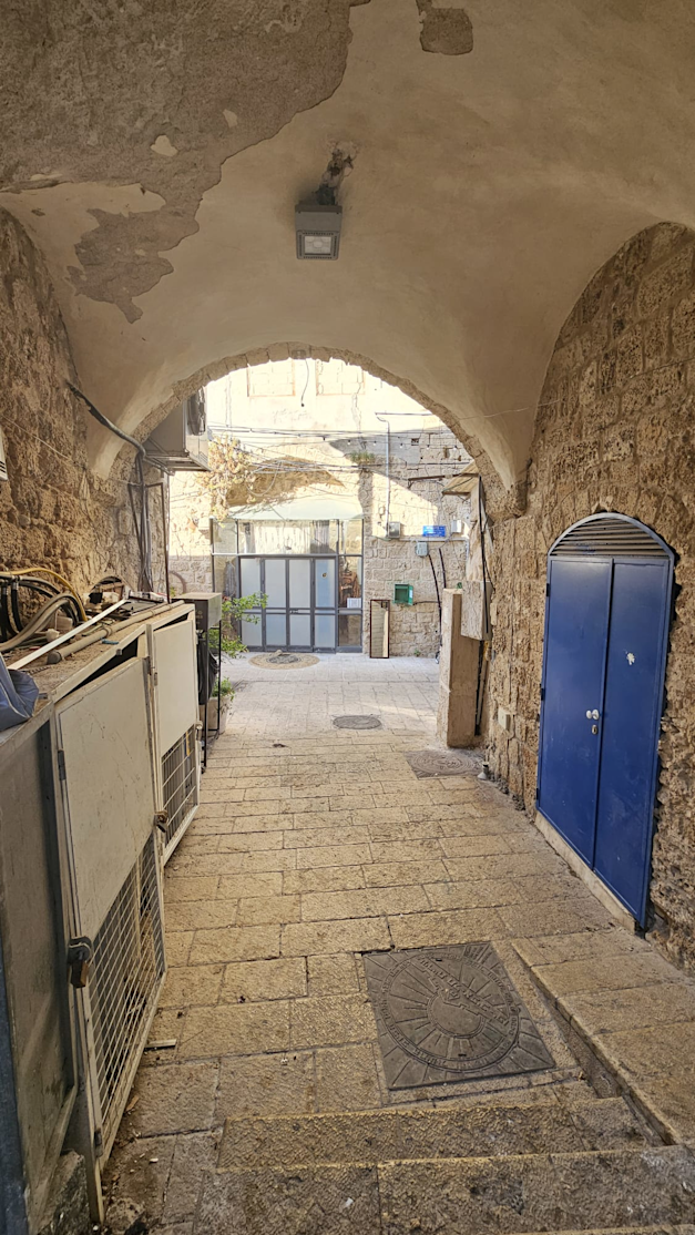 הקוטג' ביפו העתיקה / צילום: פולי טובמן הקוטג' ביפו העתיקה / צילום: פולי טובמן
