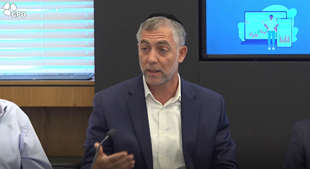 ספי זינגר, יו''ר  רשות ניירות ערך בהצגת הרפורמה להקמת חשבון השקעה (ארביטראז') / צילום: לע''מ
