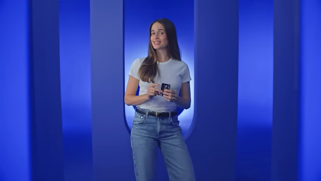 קמפיין פליי קארד / צילום: צילוo מסך מיוטיוב קמפיין פליי קארד / צילום: צילוo מסך מיוטיוב