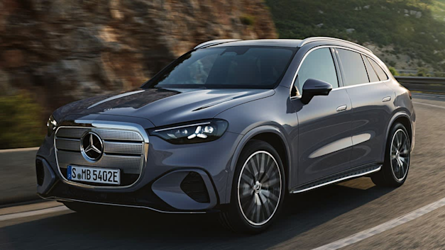 מרצדס EQ GLC300 / צילום: יח''צ מרצדס EQ GLC300 / צילום: יח''צ