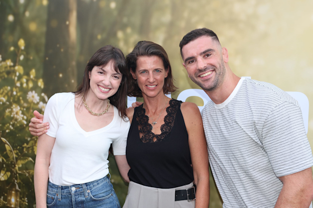 בוגנר עם הפרזנטורים אליאנה תדהר ופיטר פלצ'יק / צילום: רפי דלויה בוגנר עם הפרזנטורים אליאנה תדהר ופיטר פלצ'יק / צילום: רפי דלויה