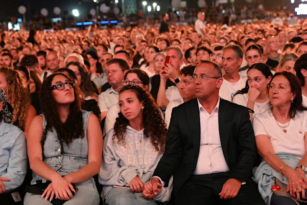 טקס הזיכרון הלאומי ל-7 באוקטובר, פארק הירקון / צילום: Paulina Patimer