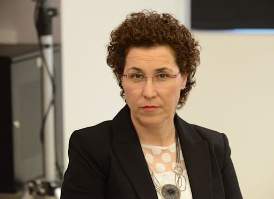 רבקה אלגריסי, מנהלת אגף ייעוץ ומחקר בבנק הפועלים / צילום: איל יצהר רבקה אלגריסי, מנהלת אגף ייעוץ ומחקר בבנק הפועלים / צילום: איל יצהר