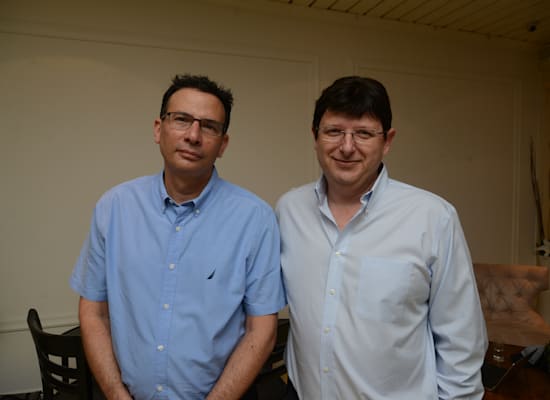 Emil Winshel (right) and Nitzan Tzair-Harim, founders of Vishur / Photo: Eyal Yitzhar