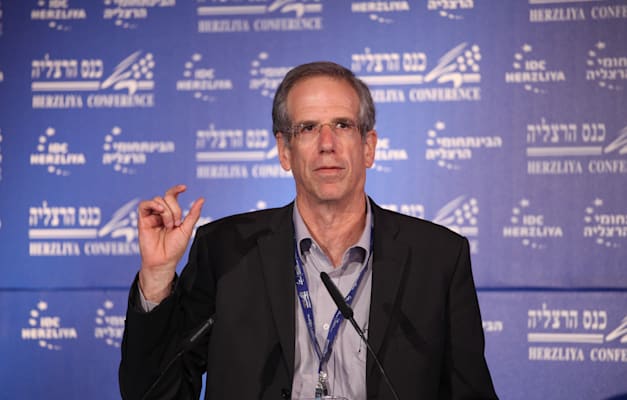 ירום אריאב, מנכ''ל משרד האוצר לשעבר. הנושא ריחף מעל התקציב / צילום: ארז חרודי - עושים צילום ירום אריאב, מנכ''ל משרד האוצר לשעבר. הנושא ריחף מעל התקציב / צילום: ארז חרודי - עושים צילום