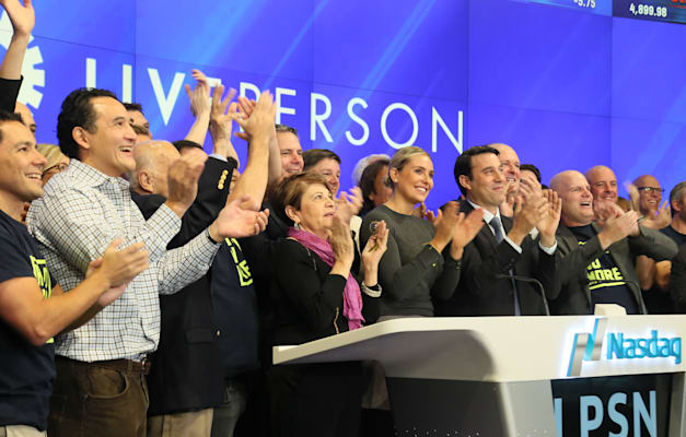 בכירי חברת לייבפרסון בהנפקה בנאסד''ק / צילום: Nasdaq OMX בכירי חברת לייבפרסון בהנפקה בנאסד''ק / צילום: Nasdaq OMX