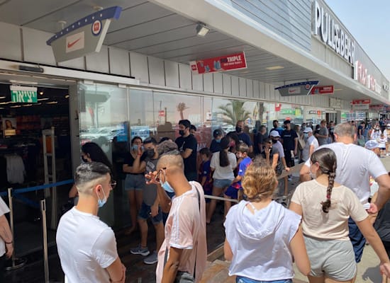 קונים ביום הבחירות בביג אילת / צילום: ביג מרכזי קניות קונים ביום הבחירות בביג אילת / צילום: ביג מרכזי קניות