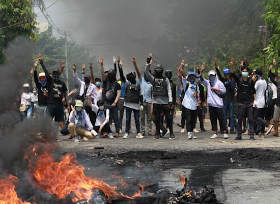 מפגינים נגד ההפיכה הצבאית / צילום: Associated Press, AP Photo