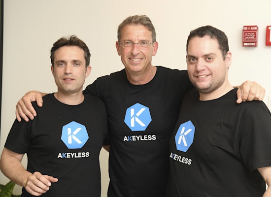 מייסדי Akeyless שי און, עודד הראבן ורפאל אנג'ל / צילום: יח"צ יוסי זליגר מייסדי Akeyless שי און, עודד הראבן ורפאל אנג'ל / צילום: יח"צ יוסי זליגר