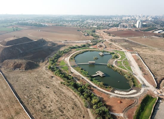 פארק נחל הדר בהוד השרון / צילום: ארז לוטן