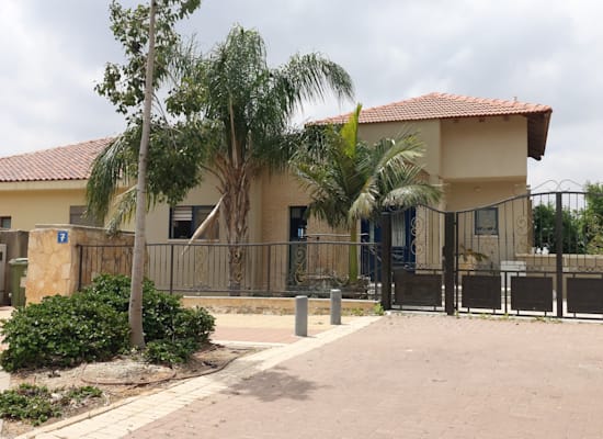 השירה העיברית 7, בית אריה / צילום: איל יצהר השירה העיברית 7, בית אריה / צילום: איל יצהר