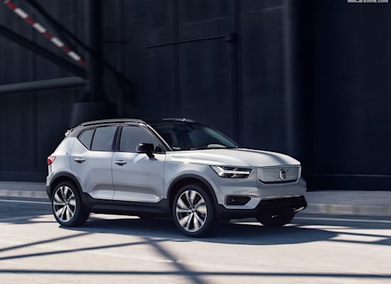 וולבו XC40 פלאג-אין / צילום: יח"צ וולבו XC40 פלאג-אין / צילום: יח"צ