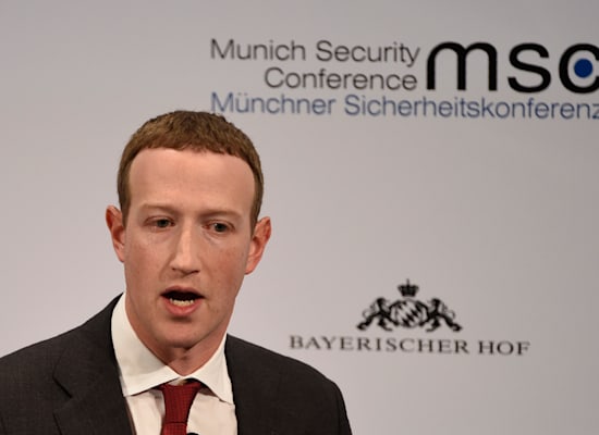 מנכ"ל פייסבוק מארק צוקרברג / צילום: Associated Press מנכ"ל פייסבוק מארק צוקרברג / צילום: Associated Press