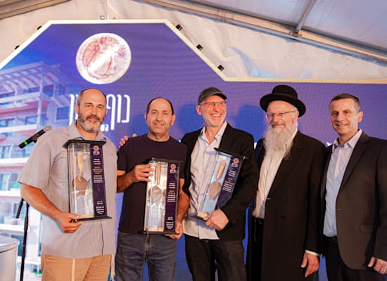 הנחת אבן פינה בפרויקט בניית שכונת נוף ציון / צילום: חיים טויטו הנחת אבן פינה בפרויקט בניית שכונת נוף ציון / צילום: חיים טויטו