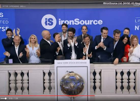 Issue of Iron Source in New York / Photo: YouTube screenshot