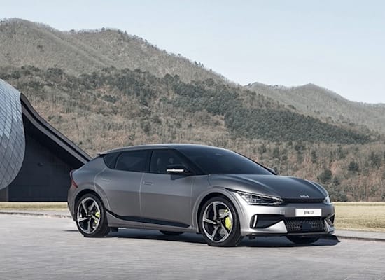 קיה נירו וקיה EV6 / צילום: יח''צ קיה נירו וקיה EV6 / צילום: יח''צ