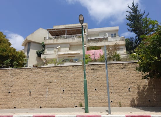 פנחס רוזן 1, הרצליה / צילום: איל יצהר פנחס רוזן 1, הרצליה / צילום: איל יצהר
