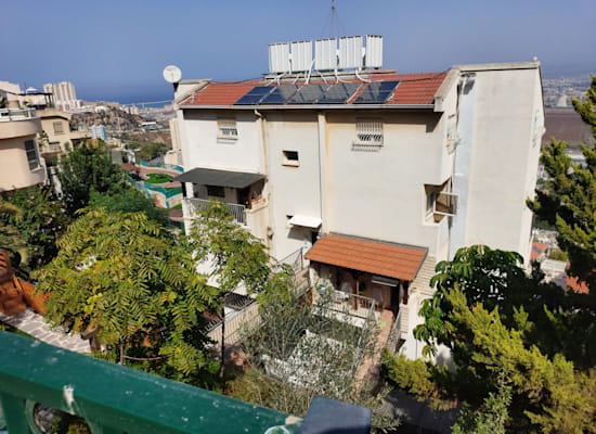 רחוב התמר, נשר / צילום: איל יצהר רחוב התמר, נשר / צילום: איל יצהר