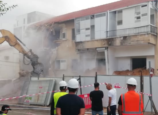 הריסת בניין בפינוי בינוי. ''180 מיליון שקל לפריפריה? צריך 4־5 מיליארד'' / צילום: טלי בוגדנובסקי