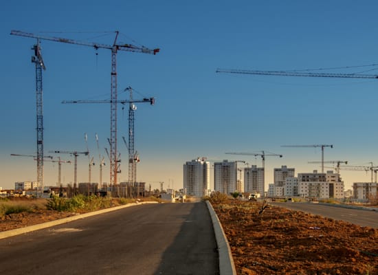 בנייה באשקלון. ''אנשים רוצים לגור בכל מקום'' / צילום: Shutterstock