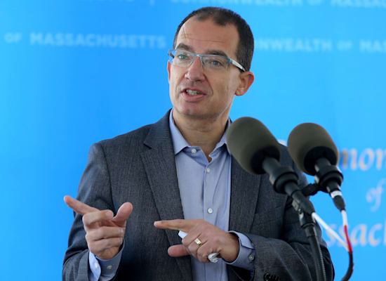 מנכ''ל מודרנה, סטפן בנסל / צילום: Associated Press, Nancy Lane מנכ''ל מודרנה, סטפן בנסל / צילום: Associated Press, Nancy Lane