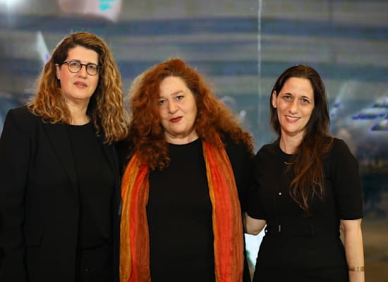 עו''ד עינת פישר-לאלו, אסתי זקהיים ואפרת דובדני / צילום: סיון שחור עו''ד עינת פישר-לאלו, אסתי זקהיים ואפרת דובדני / צילום: סיון שחור
