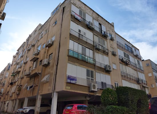 בר יהודה 9, בת ים / צילום: איל יצהר בר יהודה 9, בת ים / צילום: איל יצהר