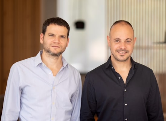 חגי שטדלר וישראל שליסר / צילום: דנה פרידלנדר חגי שטדלר וישראל שליסר / צילום: דנה פרידלנדר