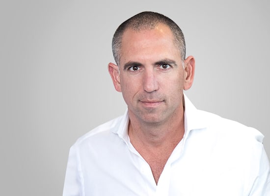 צחי ארבוב, יו''ר ומבעלי אקרו נדל''ן / צילום: אלכס פרגמנט צחי ארבוב, יו''ר ומבעלי אקרו נדל''ן / צילום: אלכס פרגמנט