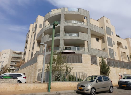 רחוב נחום סנה 18, באר שבע / צילום: איל יצהר רחוב נחום סנה 18, באר שבע / צילום: איל יצהר
