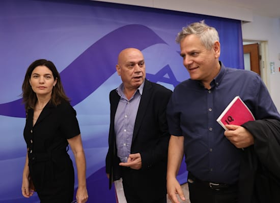 ניצן הורוביץ ועיסאווי פריג', השותפים ממרצ / צילום: אלכס קולומויסקי-ידיעות אחרונות ניצן הורוביץ ועיסאווי פריג', השותפים ממרצ / צילום: אלכס קולומויסקי-ידיעות אחרונות
