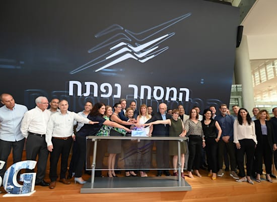 פתיחת המסחר בבורסה על ידי אנשי מעלה / צילום: שרון אליאסי פתיחת המסחר בבורסה על ידי אנשי מעלה / צילום: שרון אליאסי