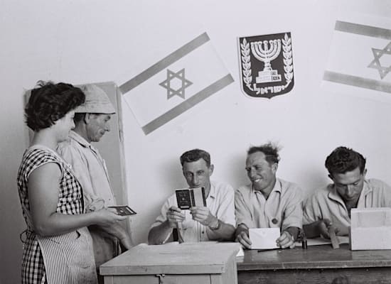 הבחירות לכנסת הרביעית במעלה החמישה, 1959. ''המרכז והימין מבטאים טוב יותר את העמדות החדשות'' / צילום: פריץ כהן - לע''מ