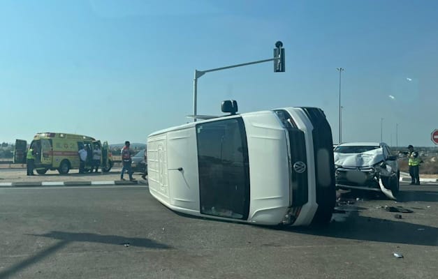 תאונת דרכים. ''הפתרון צריך לכלול טיפול בהתנהגות של כלל הנהגים, בדגש על אוכלוסיות שמתנהגות פחות טוב'' / צילום: ארכיון תיעוד מבצעי מד''א