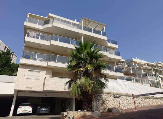נורית 13, ורדיה, חיפה / צילום: איל יצהר נורית 13, ורדיה, חיפה / צילום: איל יצהר
