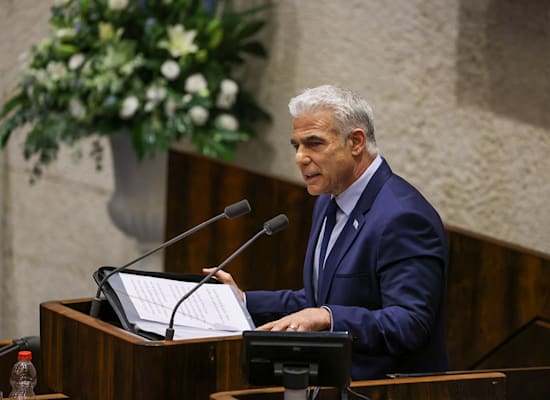 יאיר לפיד בהשבעת הממשלה / צילום: נועם מושקוביץ', דוברות הכנסת יאיר לפיד בהשבעת הממשלה / צילום: נועם מושקוביץ', דוברות הכנסת