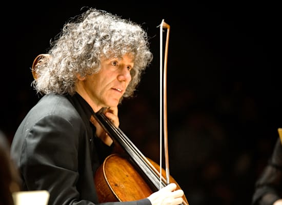 סטיבן איסרליס / צילום: Satoshi Aoyagi סטיבן איסרליס / צילום: Satoshi Aoyagi