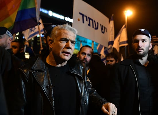 יו''ר האופוזיציה יאיר לפיד בהפגנה בחיפה / צילום: אלעד גוטמן יו''ר האופוזיציה יאיר לפיד בהפגנה בחיפה / צילום: אלעד גוטמן
