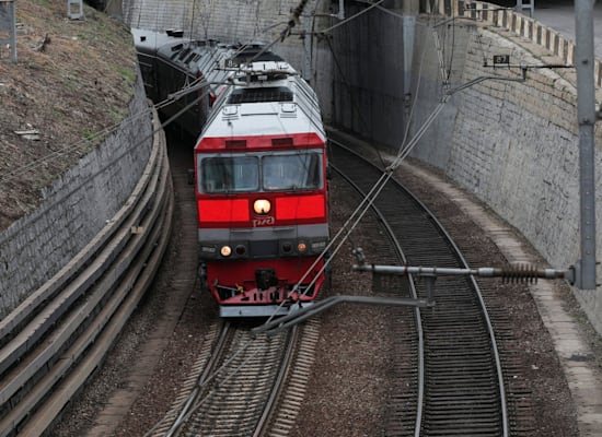 קים ג'ונג און עושה את דרכו ברכבת לרוסיה, ב־2019 / צילום: ap, Alexander Khitrov