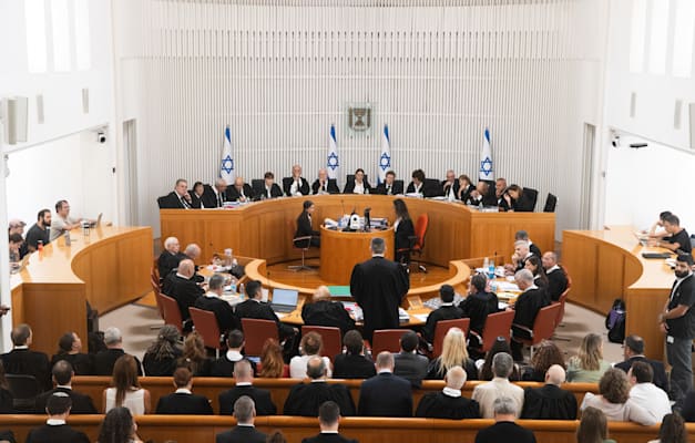 שופטי העליון בדיון בבג''ץ על ביטול עילת הסבירות / צילום: אלכס קולומויסקי-ידיעות אחרונות שופטי העליון בדיון בבג''ץ על ביטול עילת הסבירות / צילום: אלכס קולומויסקי-ידיעות אחרונות