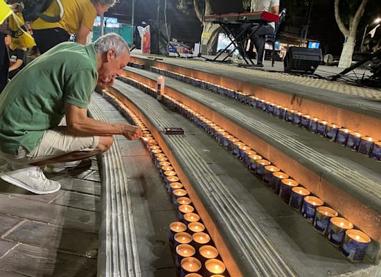 טקס זיכרון אזרחי ברמת השרון לציון חודש לאירועי השבת השחורה