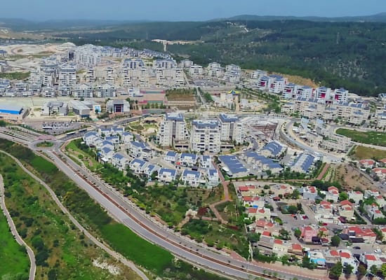 יקנעם עילית / צילום: אבינערי הפקות