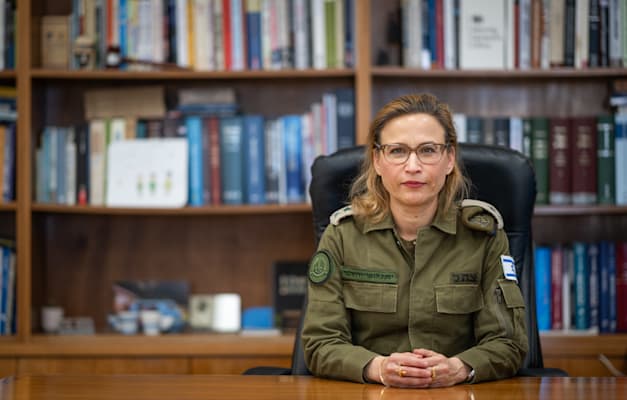 יפעת תומר-ירושלמי, הפצ''רית לשעבר. ''מהדהדת את פרשת גלט-ברקוביץ''' / צילום: דובר צה''ל יפעת תומר-ירושלמי, הפצ''רית לשעבר. ''מהדהדת את פרשת גלט-ברקוביץ''' / צילום: דובר צה''ל
