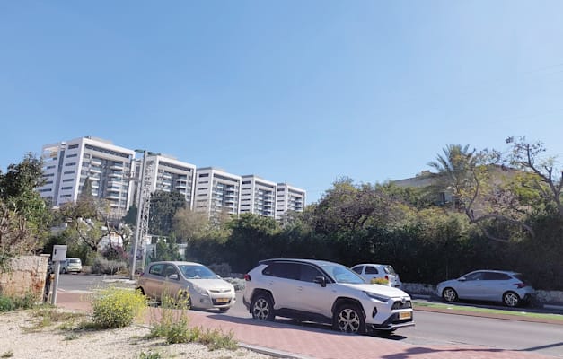 שכונת רמת אפעל. ''ראש העיר נפגש עם כלל היזמים במתחם'' / צילום: תמונה פרטית שכונת רמת אפעל. ''ראש העיר נפגש עם כלל היזמים במתחם'' / צילום: תמונה פרטית